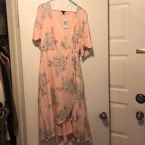 Torrid: TDRS Blush Flower SS Gauze Wrap Midi Dress